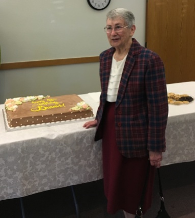 Mom 90 Birthday cake